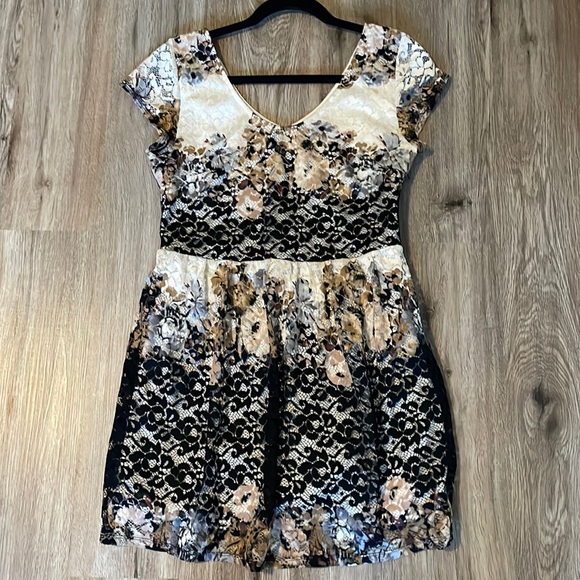 Topshop floral lace dress - Picture 1 of 3